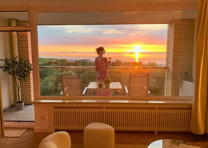 Panoramameerblicksuite direkt am Strand, Garage Wlan, Aufzug, Smarttv,Bettwäsche,Handtücher, Netflix uvm Cuxhaven
